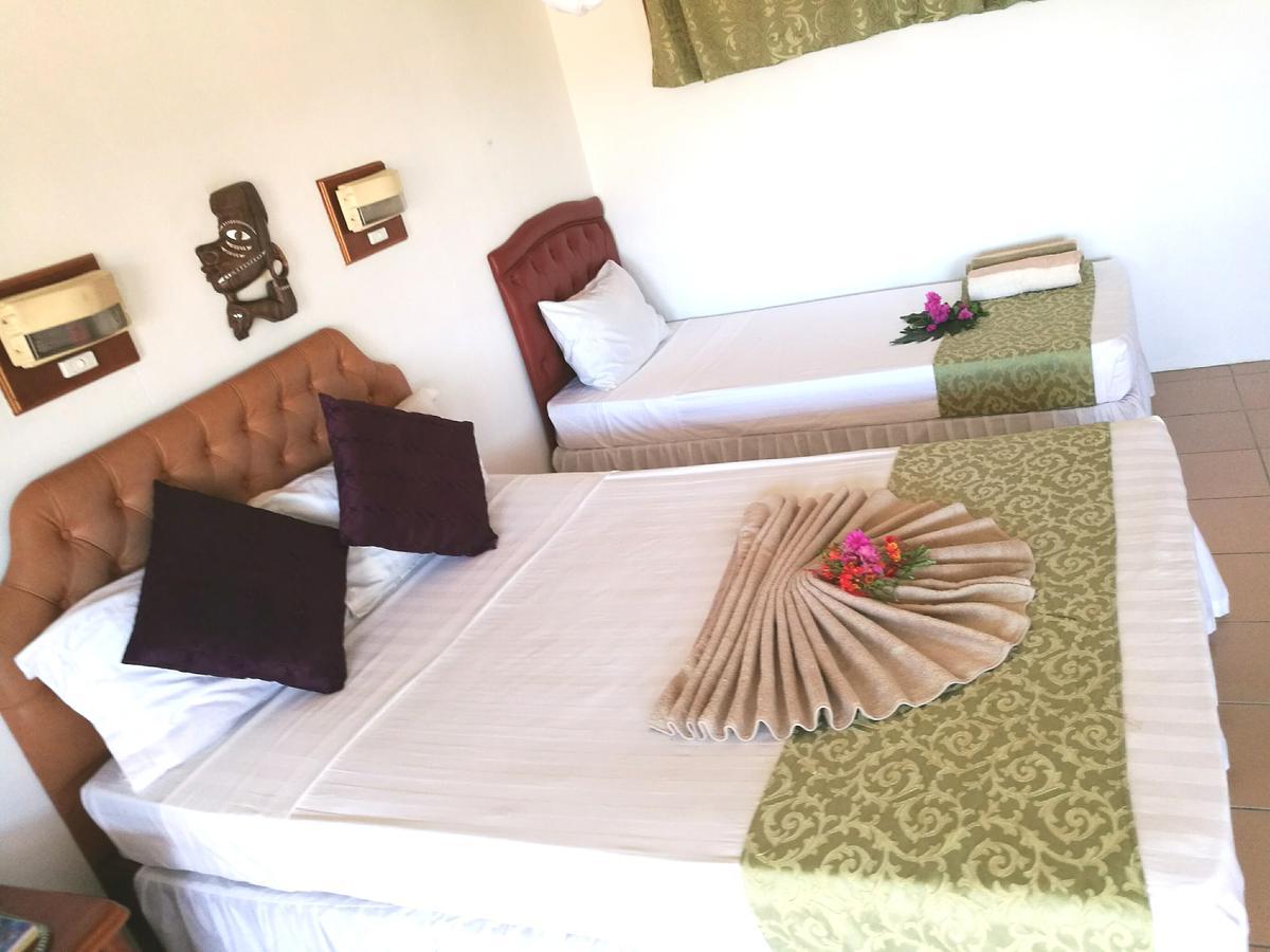Honiara Hotel Extérieur photo